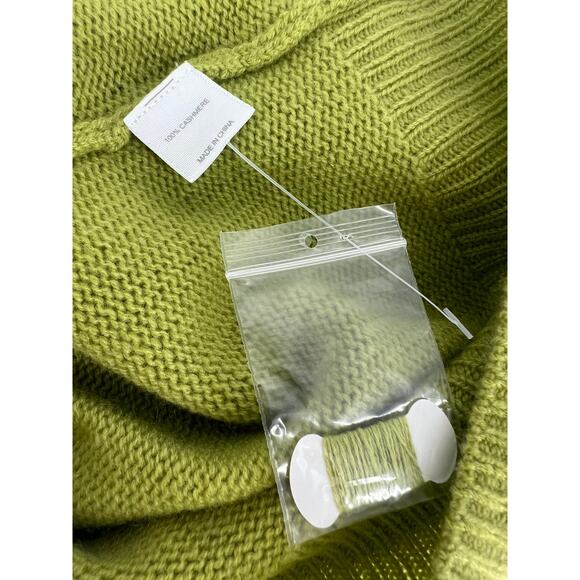 Jill Roberts 100% Cashmere Shrunken V-Neck Cardigan in Matcha - Picture 11 of 11